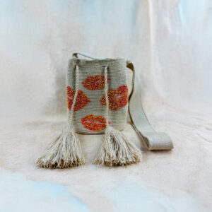 Mochila Besos Dorados – Hecha a Mano